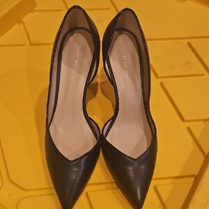 Stuart Weitzman Black Pointed-Toe Heels